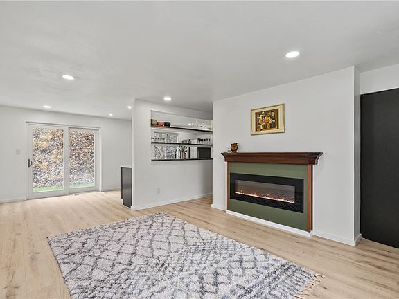 5th image of 257 Saint Croix Dr