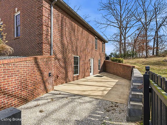 5th image of 87 Glenn Eagle Rd