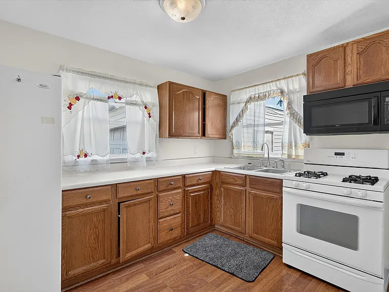 4507 Silver Ln — Photo 5