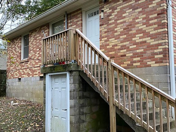 2nd image of 690 Shelton Ct