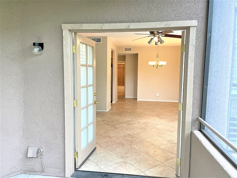 6655 N Canyon Crest Dr #21104 — Photo 12