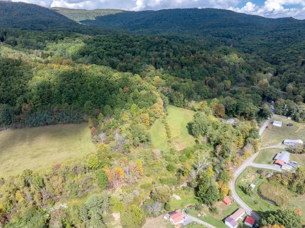 2889 Kieffer Rd, Crawley, WV 24931