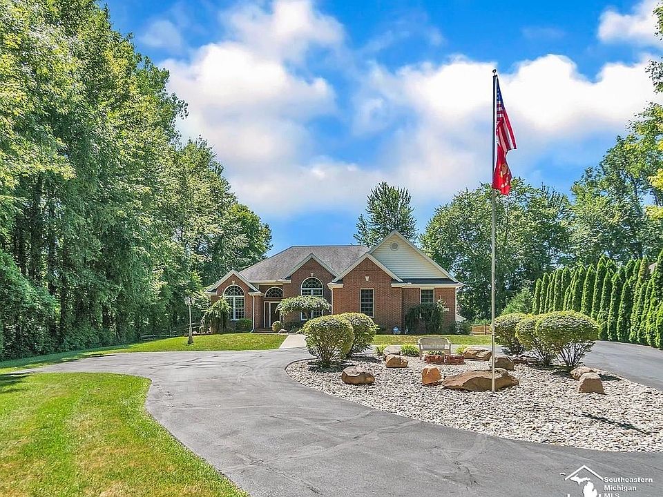 1797 W Dean Rd, Temperance, MI 48182 | Zillow