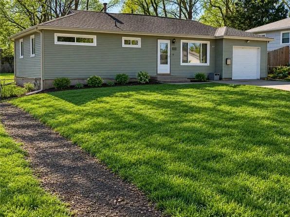 5719 W 81st St, Prairie Village, KS 66208