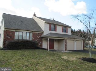 25 Iroquois Rd, Richboro, PA 18954