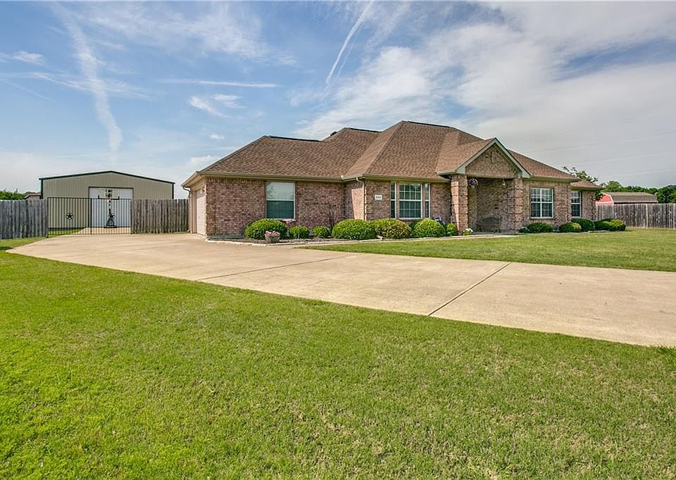 1st image of 859 Fairview Dr