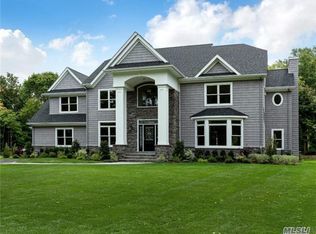 490 Wolf Hill Rd, Dix Hills, NY 11746
