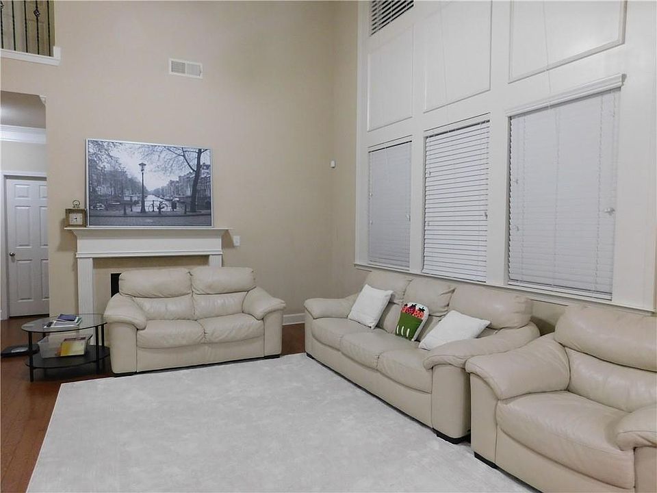 2nd image of 2572 Larson Creek Way