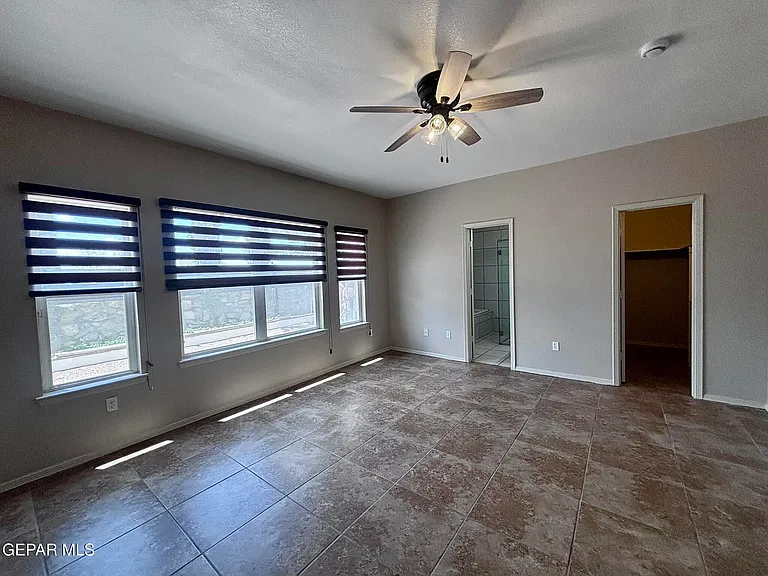 1573 Kenazo Ave — Photo 16