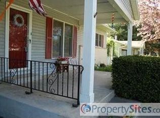 5211 Lands End Dr, Kalamazoo, MI 49009