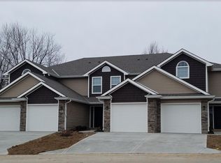 959 SW Eagle Ct, Blue Springs, MO 64015