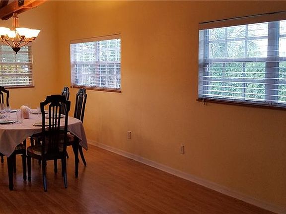 4th image of 4213 Greenfern Dr