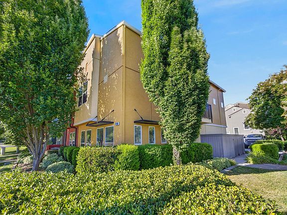 3rd image of 3188 Bridgeway Drive
