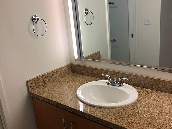 4th image of 1212 Euclid St APT 204