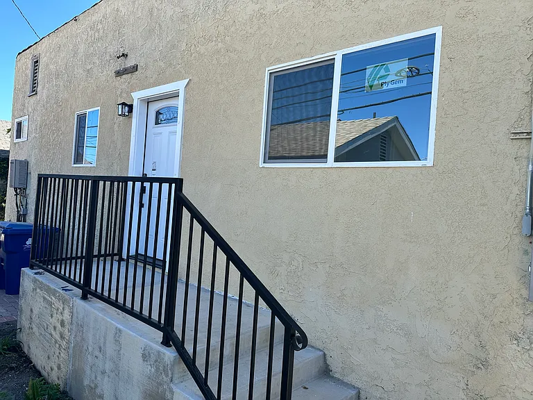 5436 S Victoria Ave #A — Photo 7