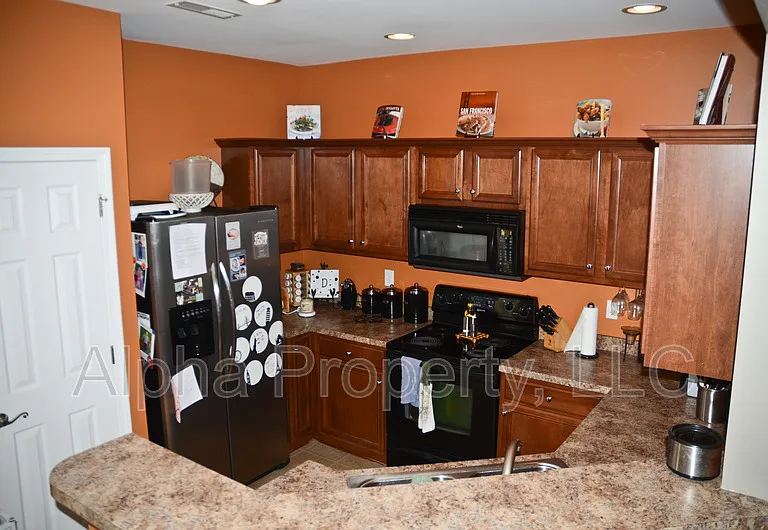 135 Raven Hill Way — Photo 4