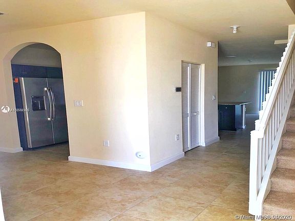 5th image of 2819 SE 1st Dr Unit 13