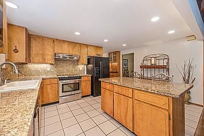 2nd image of 5301 Overland Way