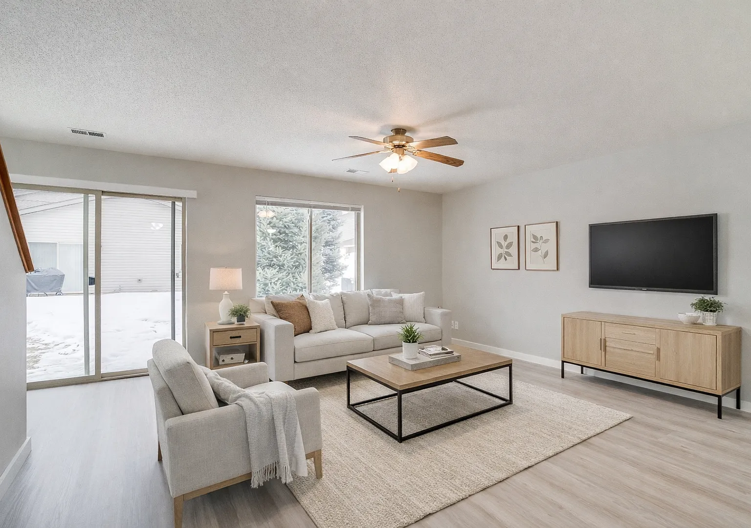 805 Angel Ct — Photo 3