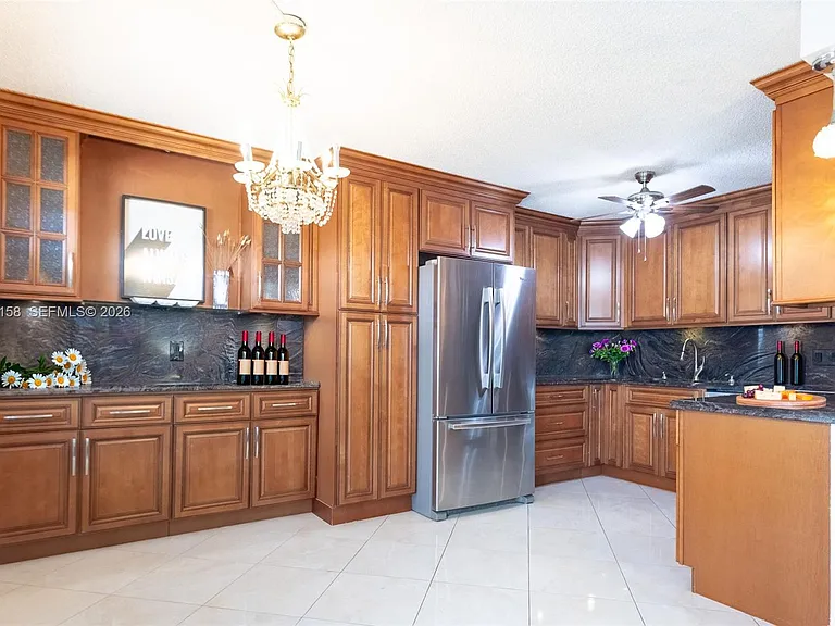 3049 Wolverton #3049-C — Photo 5
