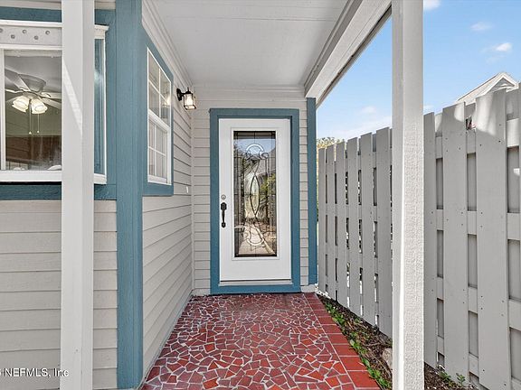 3rd image of 109 OCEAN HOLLOW Lane