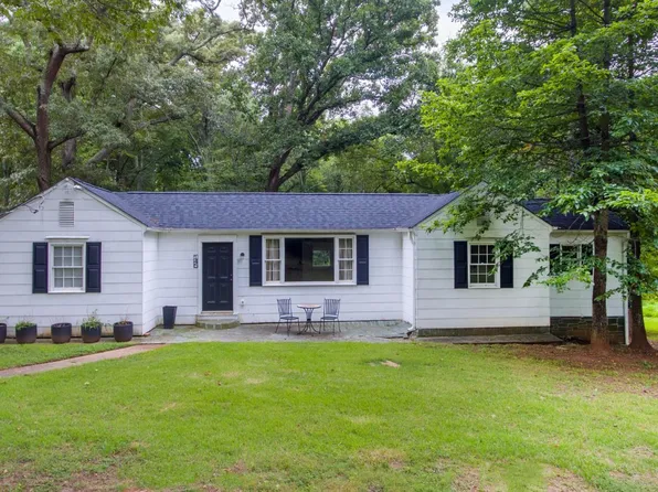 145 Winesap Rd, Madison Heights, VA 24572