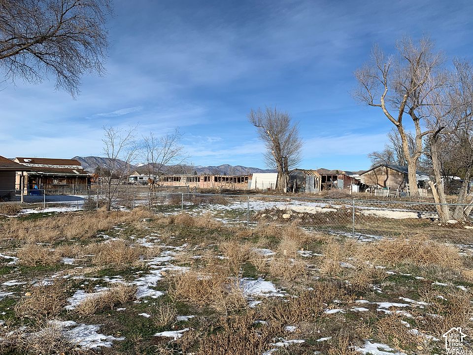 2nd image of 125 Main St