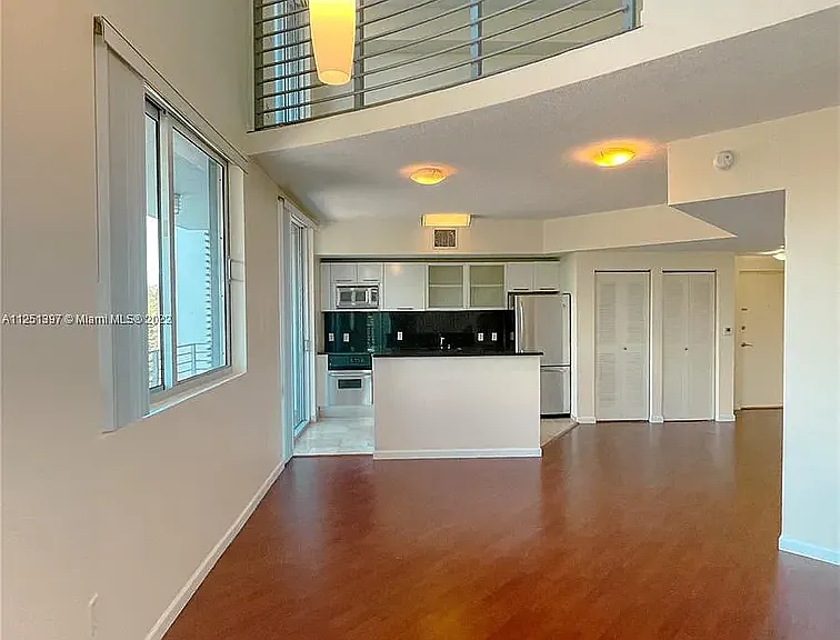 3339 Virginia St #320 — Photo 5