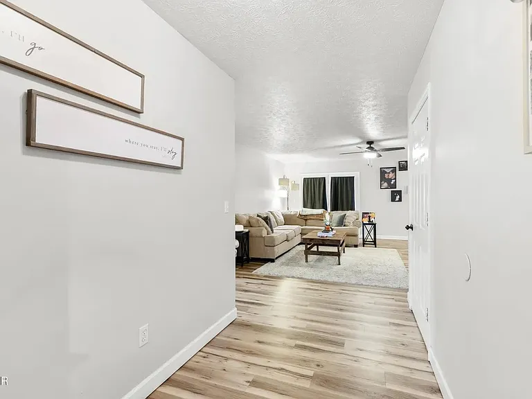 2121 Turkey Trl — Photo 3
