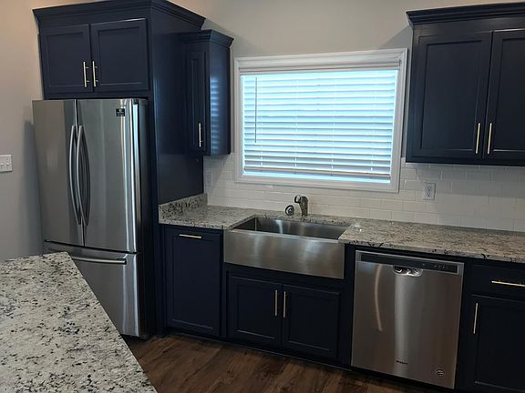 4th image of 3913 Dukes Ave