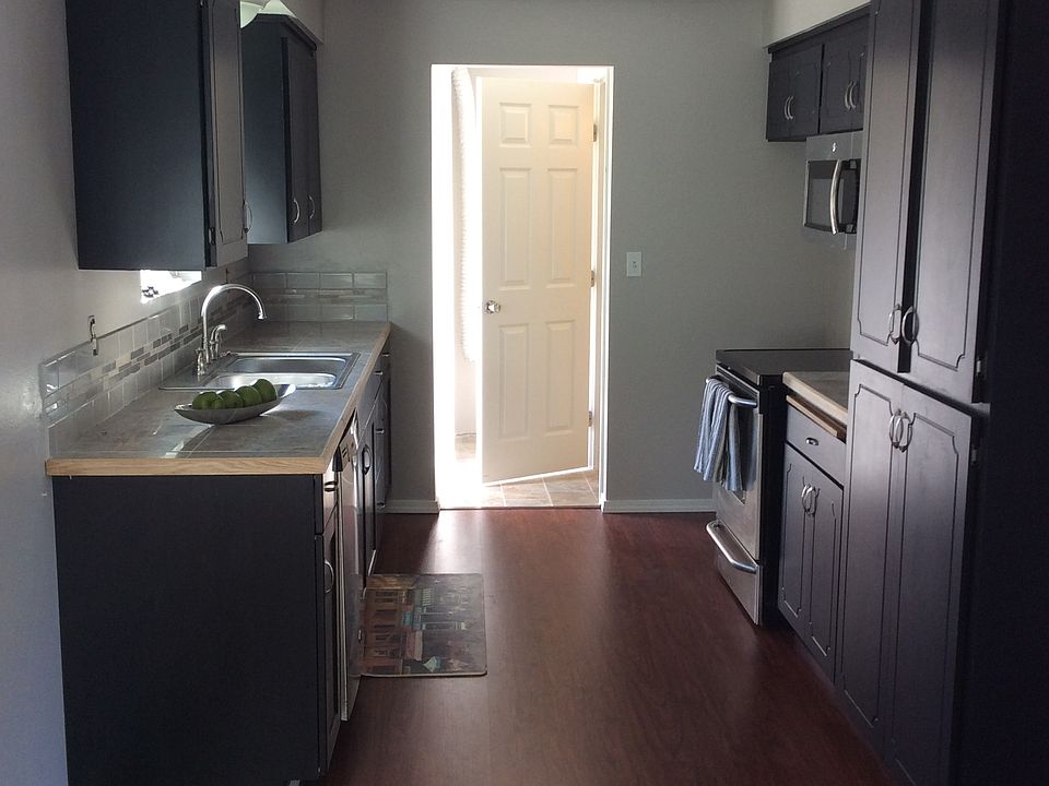 1st image of 4418 123rd Pl NE