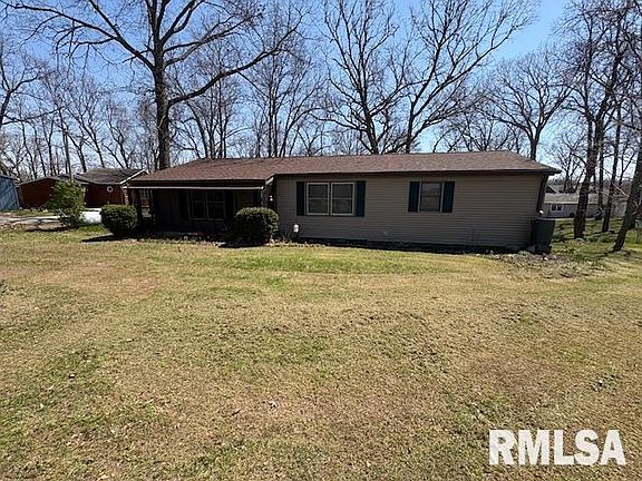 3rd image of 15871 N Lake Rd