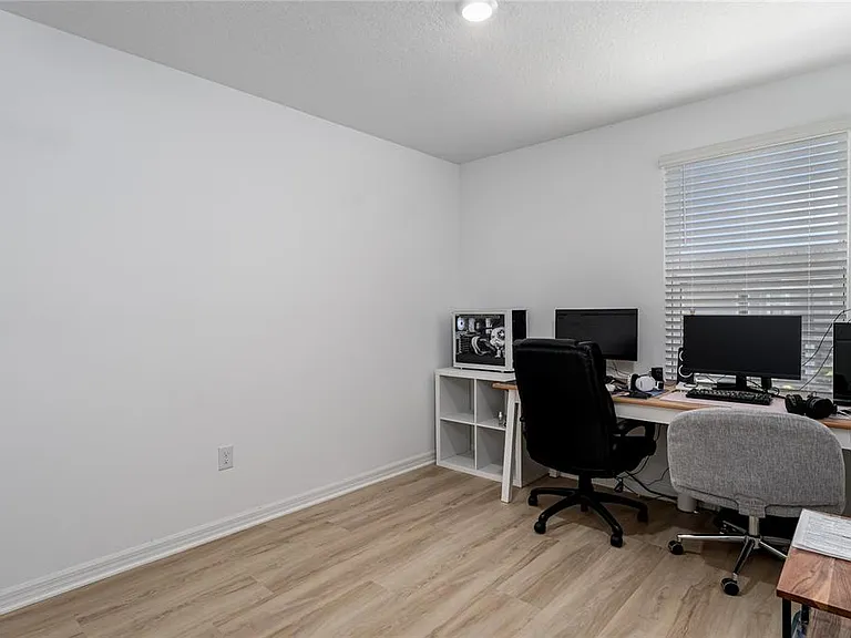 6011 Whetstone Ct — Photo 16