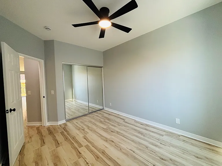 19595 Orviento Dr — Photo 17