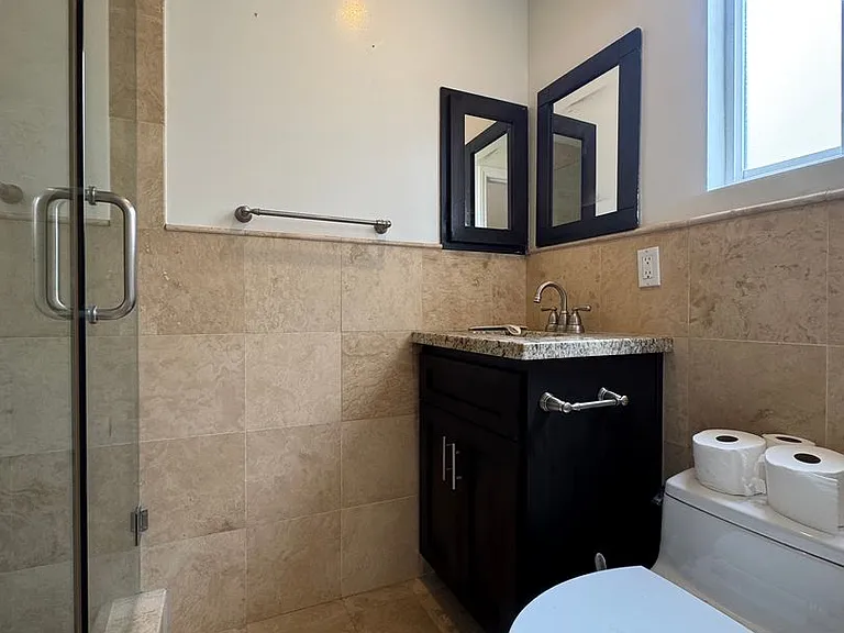 1024 Pier Ave #1 — Photo 16