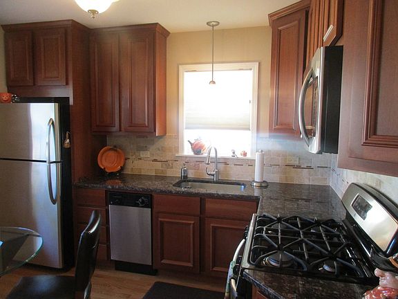 2nd image of 6608 W Schreiber Ave