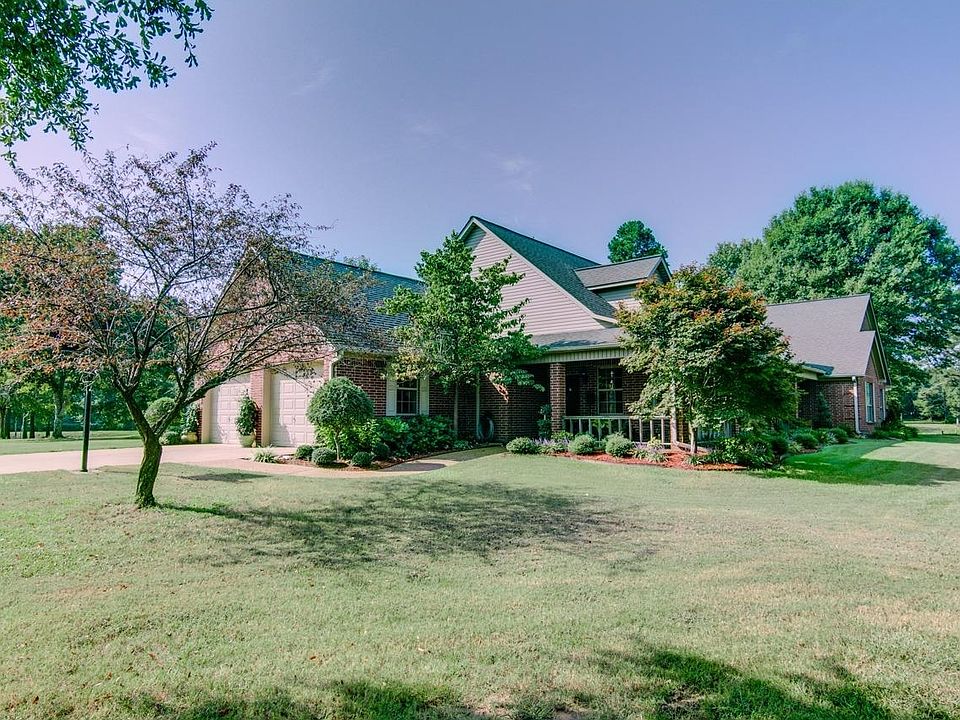 1st image of 4330 Parker Ln