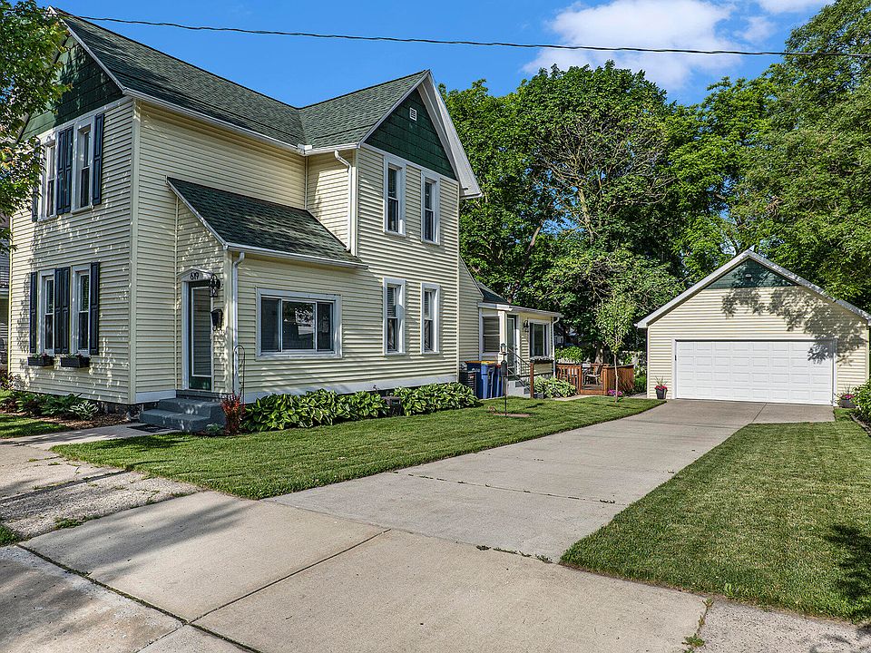 1st image of 619 Pettibone Ave NW