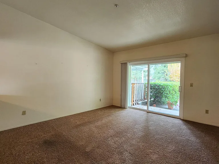 167 Bryce Way — Photo 5