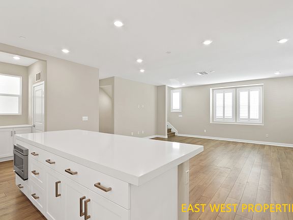 5th image of 25 Stetson Way