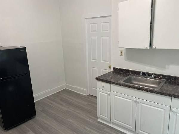 1st image of 463 S 10th Ave #1B