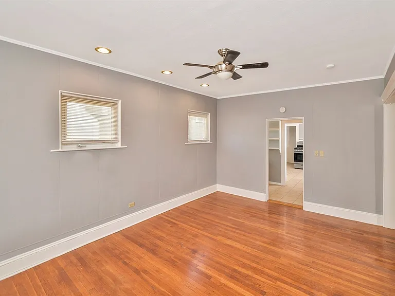 146 Homestead St #- — Photo 5