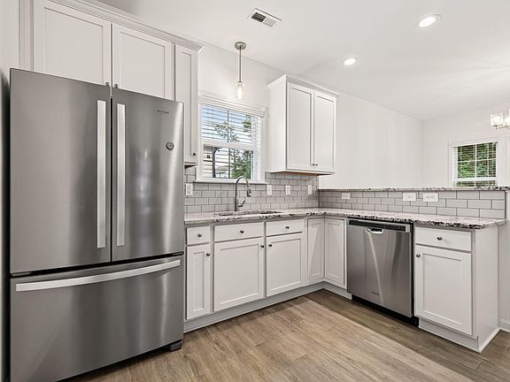 4th image of 229 Whetstone Dr