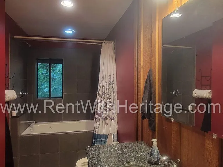 1050 Flamingo Dr — Photo 42
