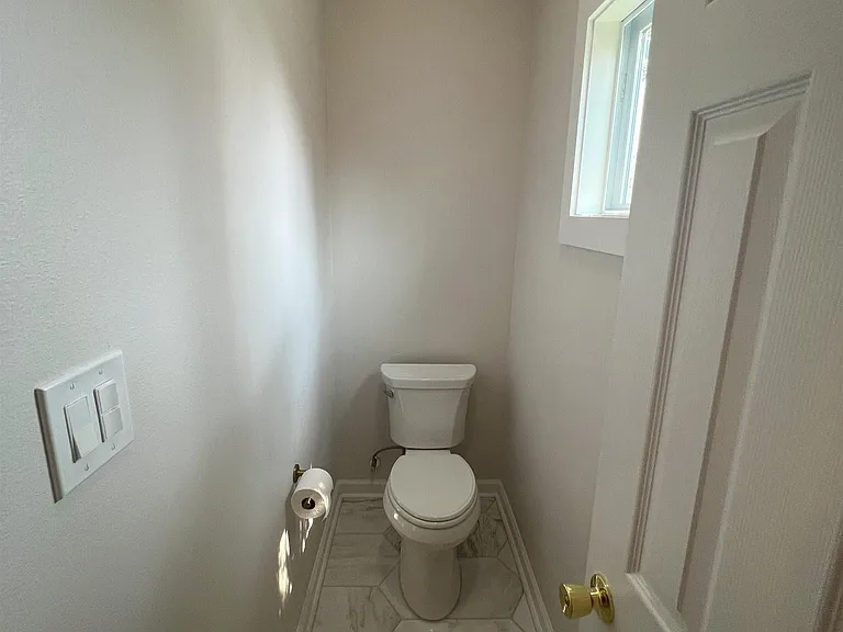 14011 Gattinburg Ave — Photo 17