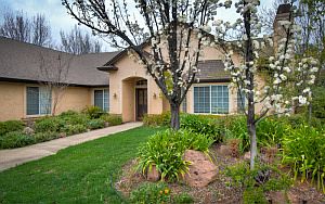 1st image of 2536 Castlewood Dr