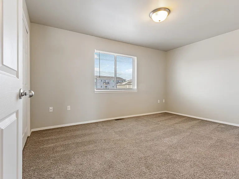 Sawyer Pointe — Photo 51