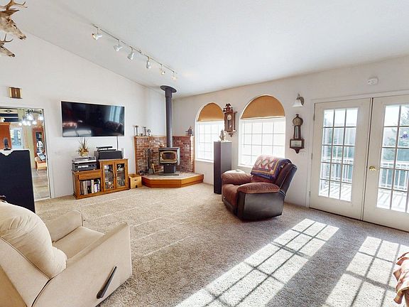 5th image of 95340 Tututni Hollow Rd