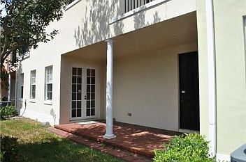 4th image of 1045 E Heritage Club Cir