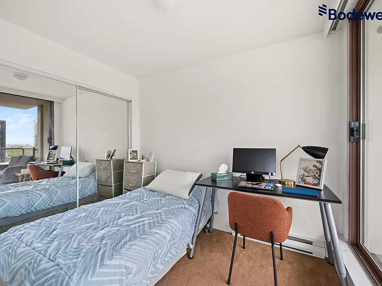 1633 W 8th Ave — Photo 11